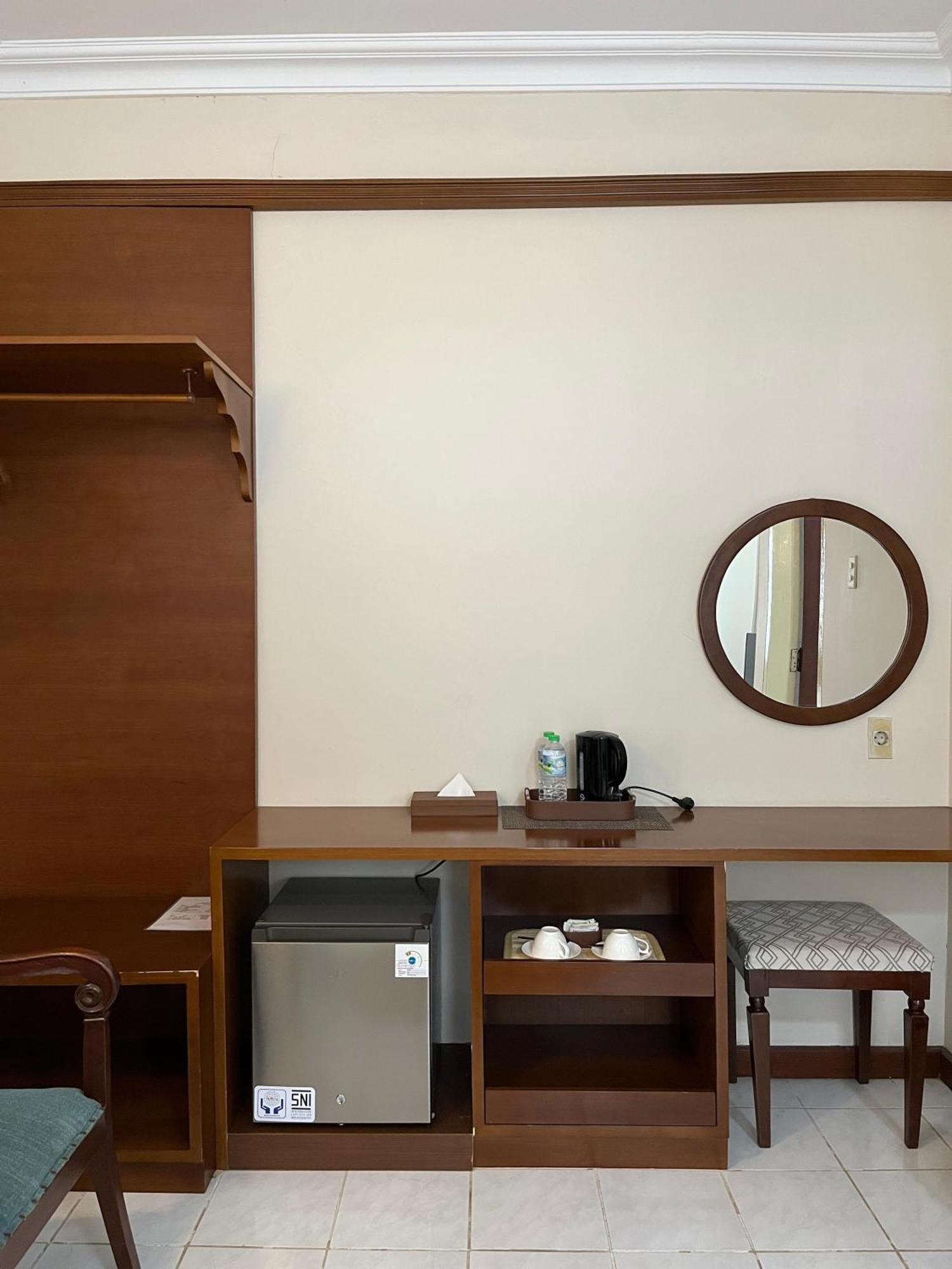 Royal Brongto Hotel Yogyakarta Buitenkant foto